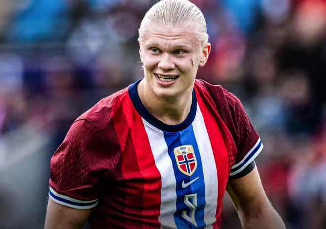 迈阿密国际vs温哥华白浪：梅西PK穆勒；苏亚雷斯替补