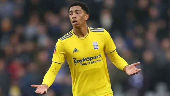 记者：曼联一月不打算买中场，已为明夏锁定多名引援目标