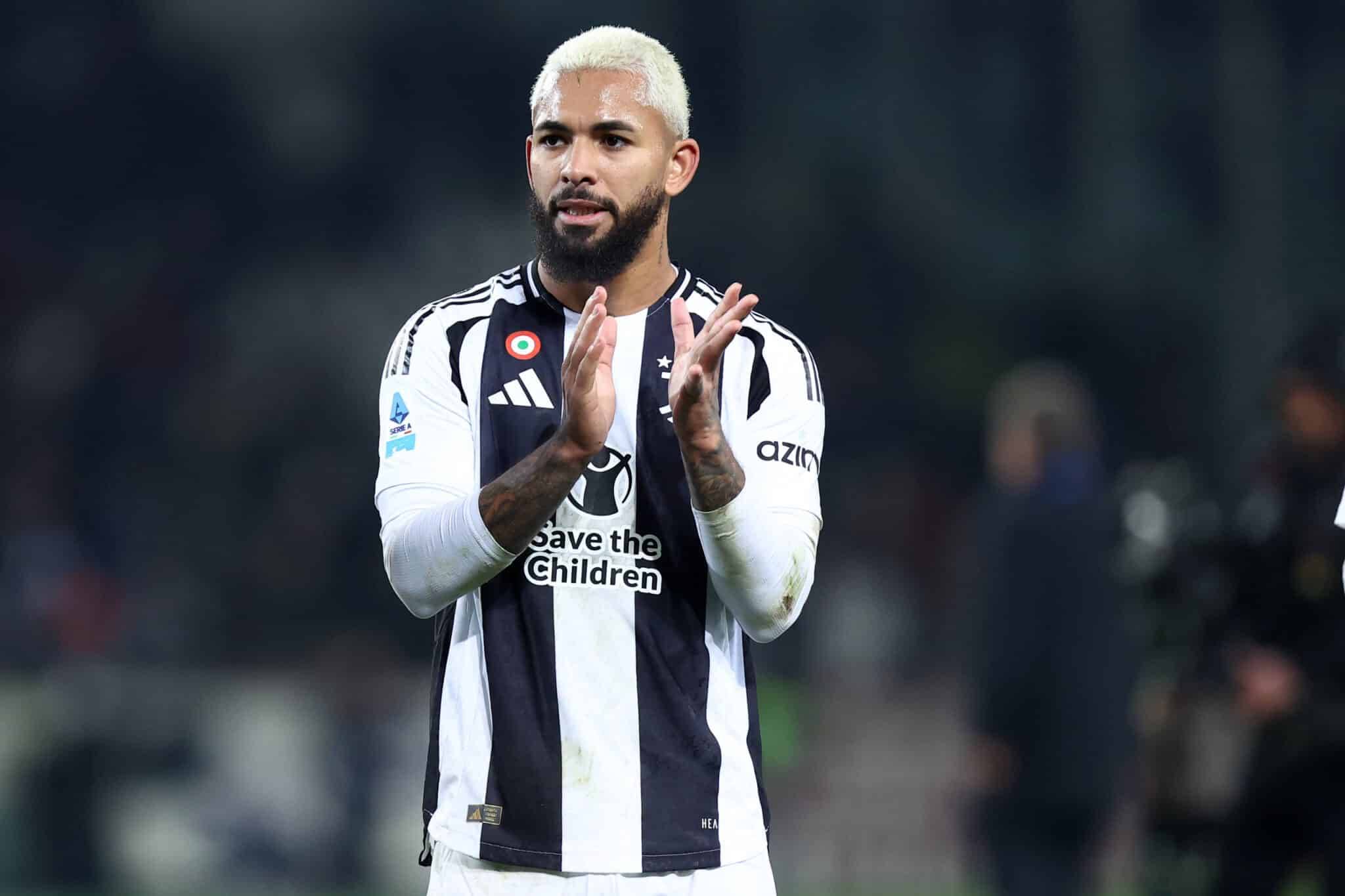 人物志：森林传奇约翰·罗伯逊人生落幕，他被誉为绿茵毕加索（森林传奇约翰·罗伯逊谢幕：足坛“绿茵毕加索”的最后一章）