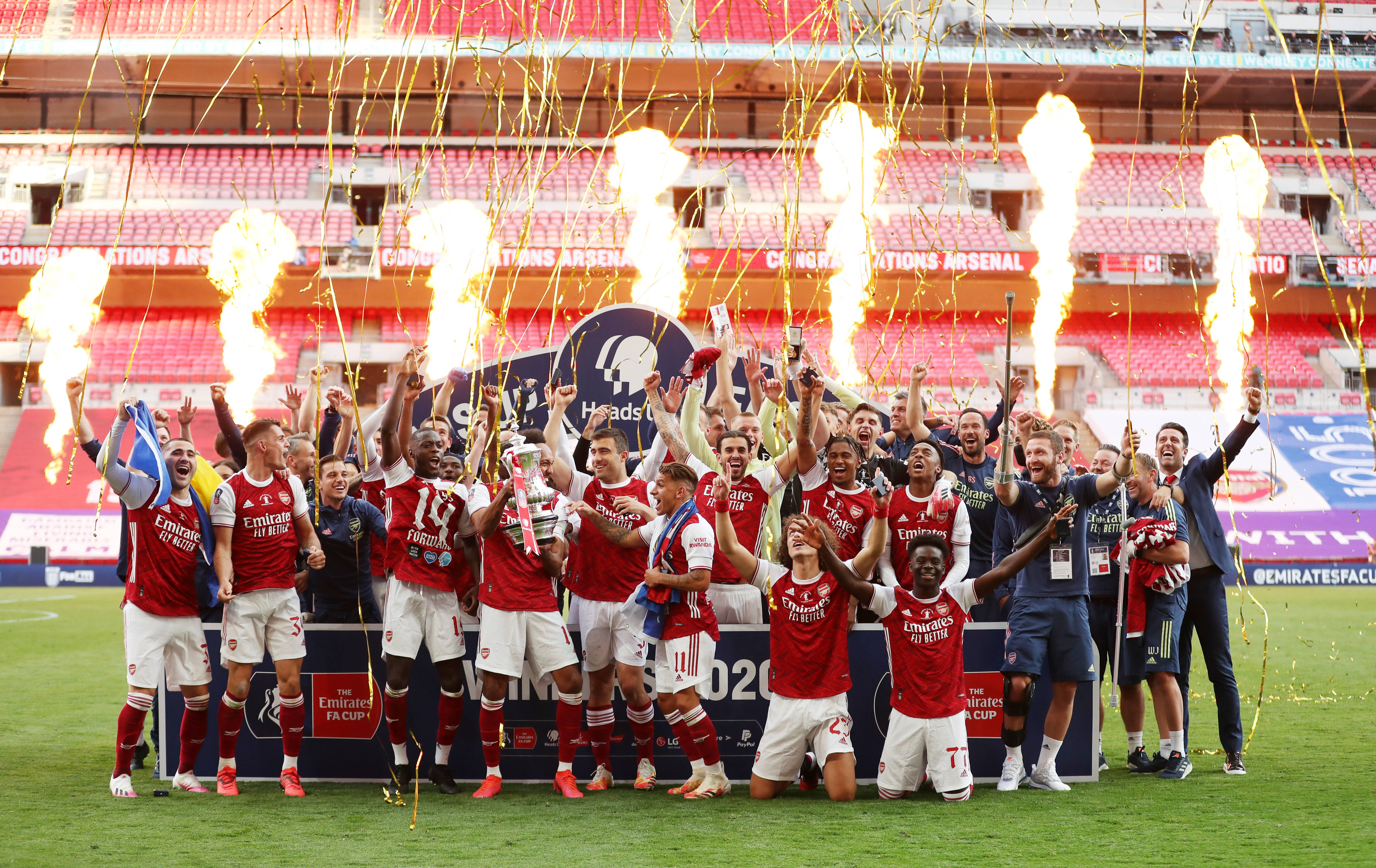 金童奖系列奖项：杜埃获金童奖，皮奥获意大利金童奖