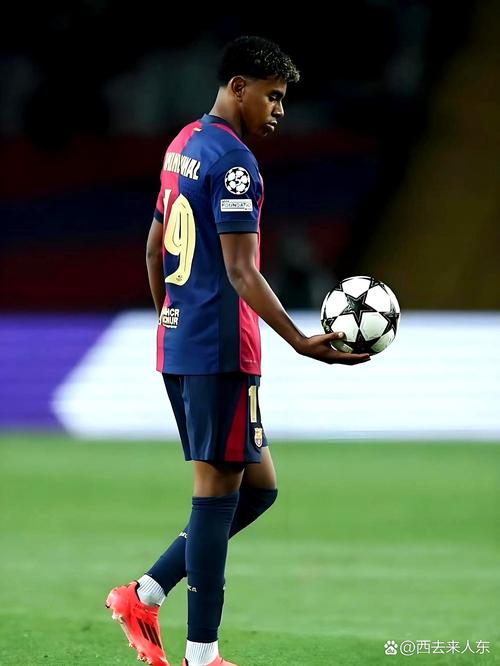 津门虎将在11月16日举办年票球迷开放日活动，共100个名额