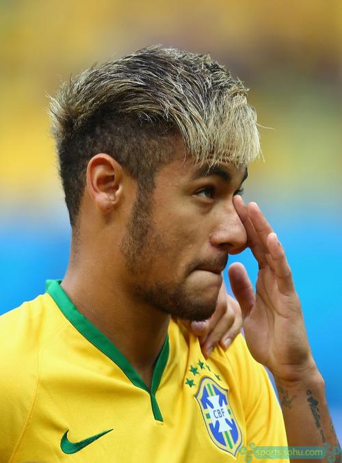 英超积分榜：阿森纳2分领先曼城，维拉第3曼联第6利物浦第10（英超积分榜最新：阿森纳领先曼城2分，维拉第3、曼联第6、利物浦第10）