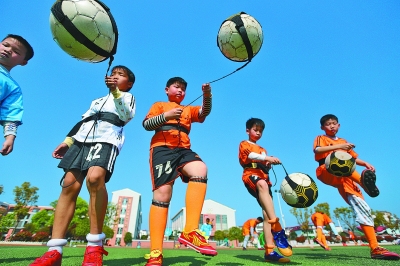 梅西是否参加世界杯？斯卡洛尼：我不知道；踢安哥拉他会出场