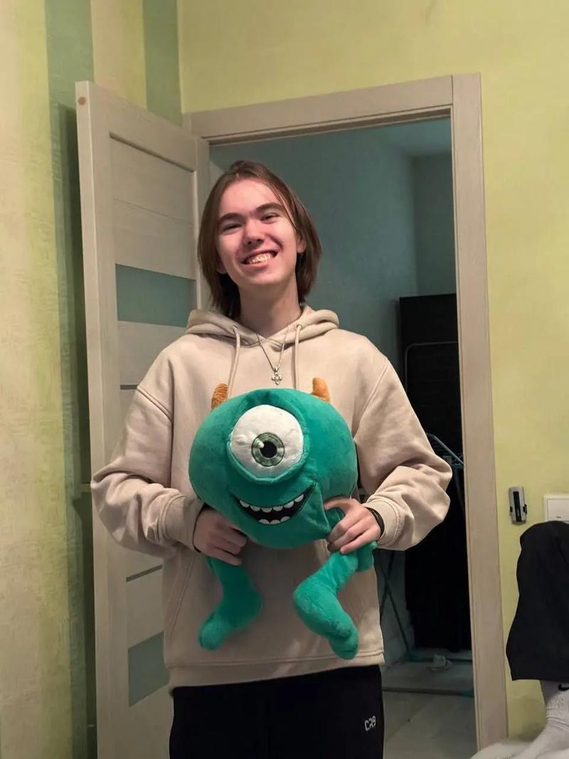 WE官宣：原RNG下路选手LP正式加入队伍