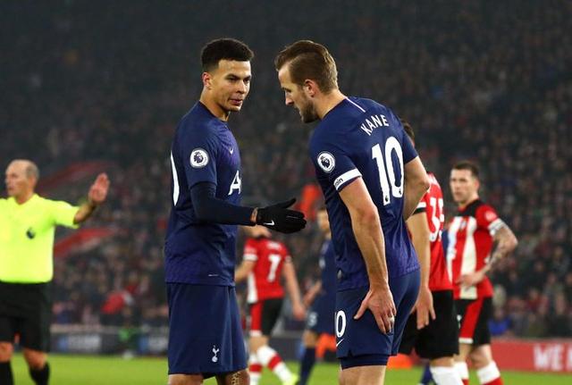 皇马客战埃尔切名单：姆巴佩、赫伊森在列，米利唐缺席（皇马客场战埃尔切大名单：姆巴佩、赫伊森入围，米利唐未随队）